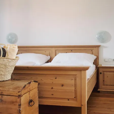 Illyrhof Bed & Breakfast